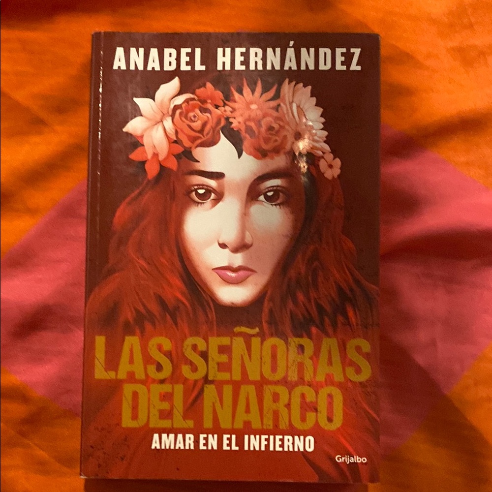 Paperback Las Señoras del Narco by Anabel Hernández